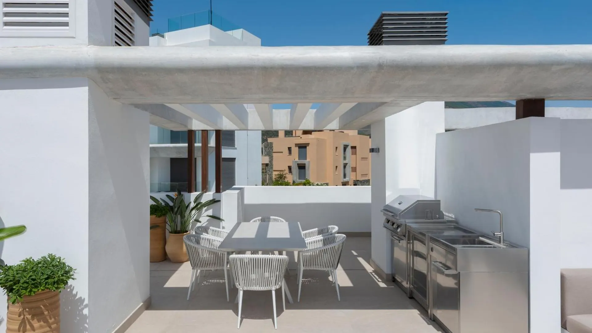 Apartment Marbella Quercus Penthouse - Rooftop Jacuzzi Benahavis