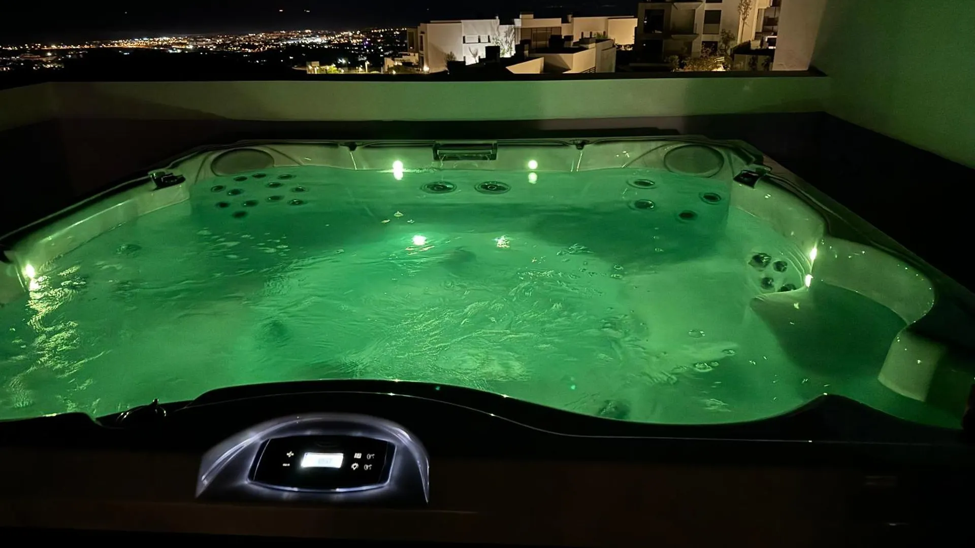 Marbella Quercus Penthouse - Rooftop Jacuzzi Benahavis 0*,  Spain
