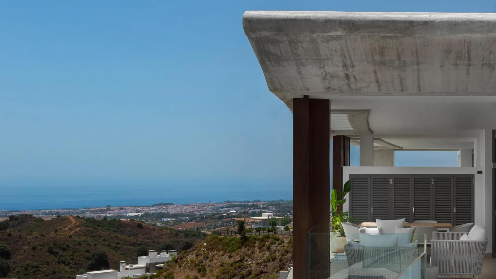 Marbella Quercus Penthouse - Rooftop Jacuzzi Benahavis
