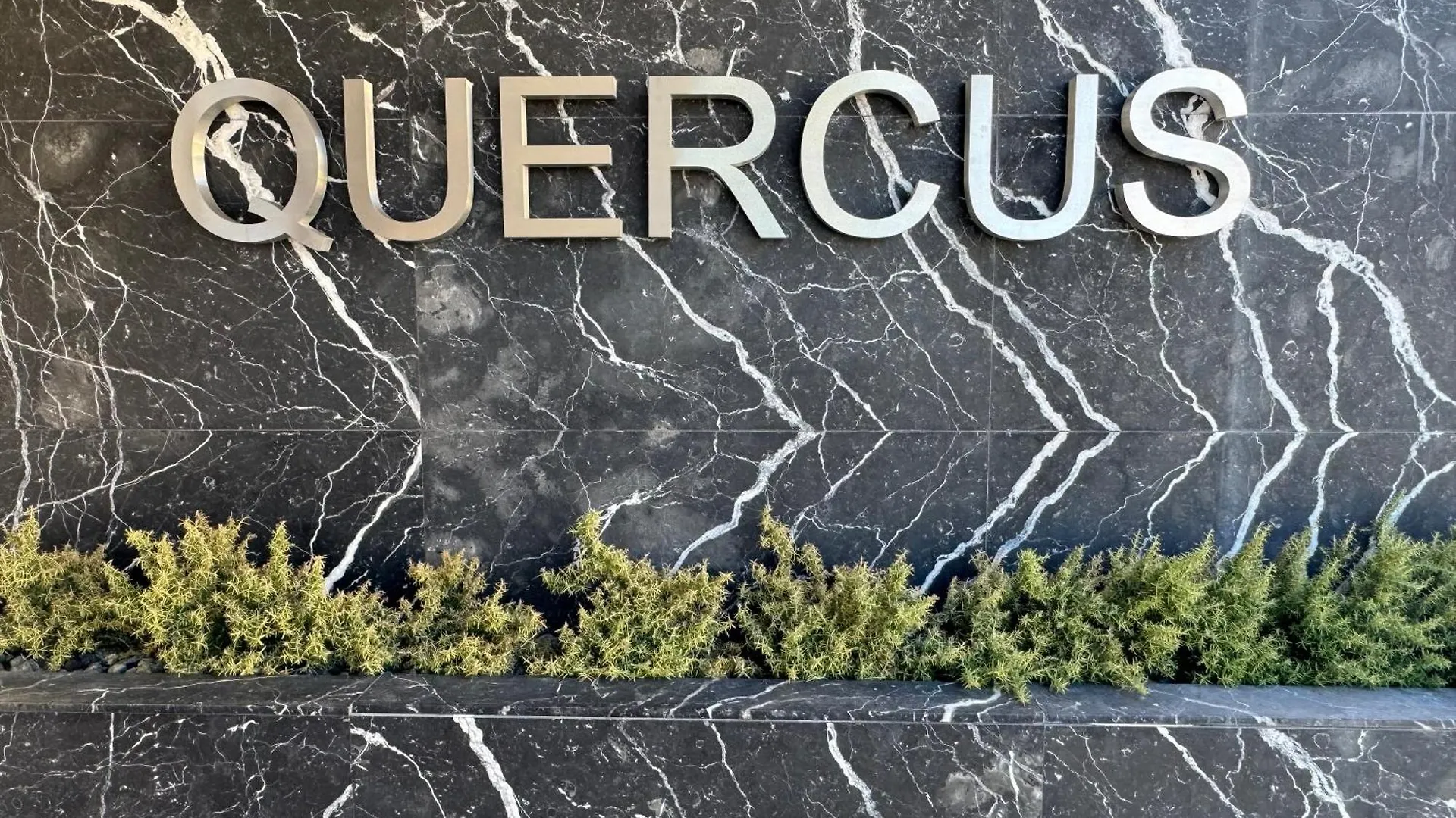 Marbella Quercus Penthouse - Rooftop Jacuzzi Benahavis Spain